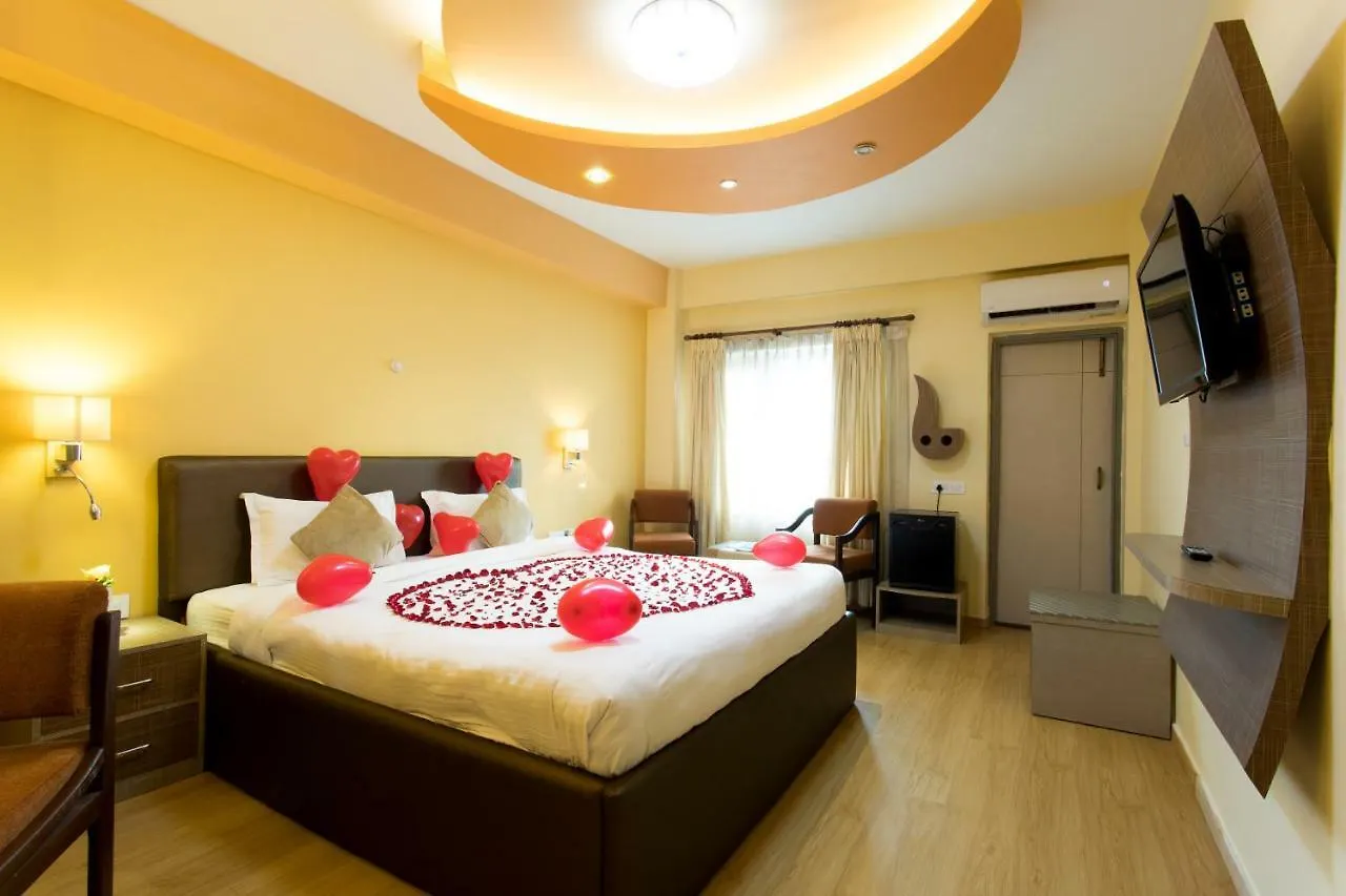 Hotel Moonlight Kathmandu 4*,